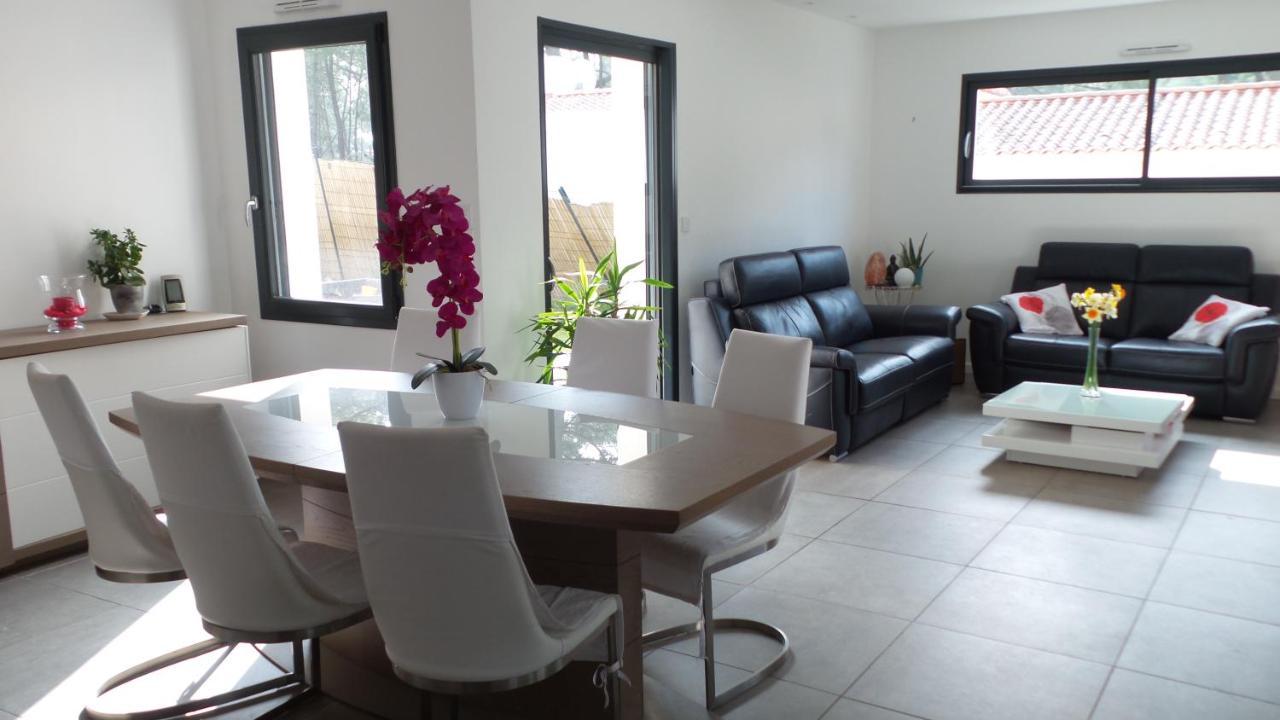 לה פוט-סור-מר Chambre D'Hotes Et Spa De La Presqu'Ile מראה חיצוני תמונה